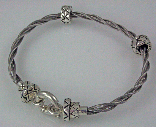 46068-New Twist Stainless Steel Cable Bead Bracelet